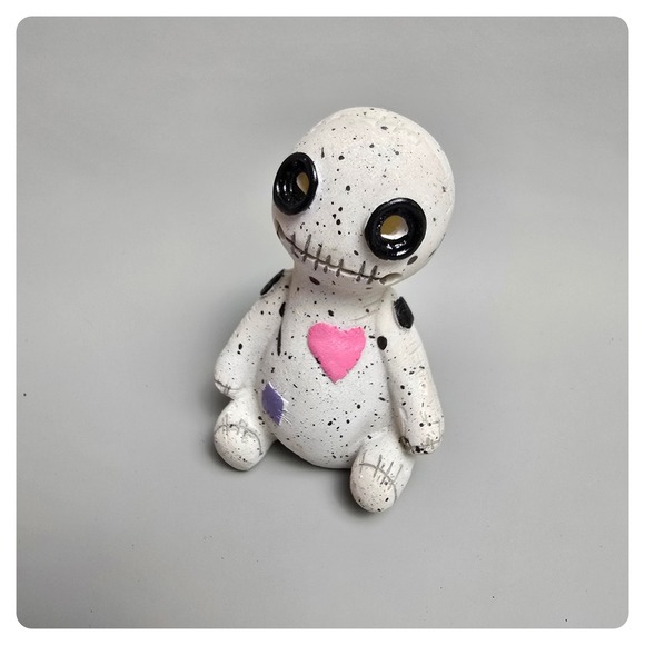 Voodoo Doll Incense Holder Speckled Halloween Decoration Gothic Decor - Picture 1 of 8